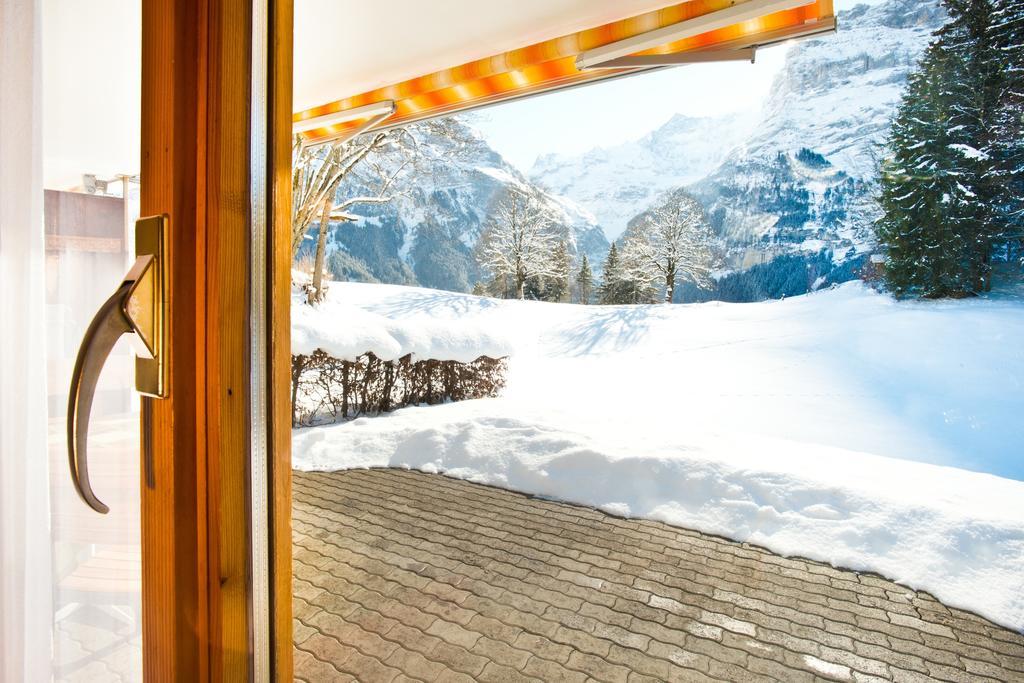 Mom - Alpine Boutique Apartments, Grindelwald Gletscher, Eiger View Terrace Studio Værelse billede